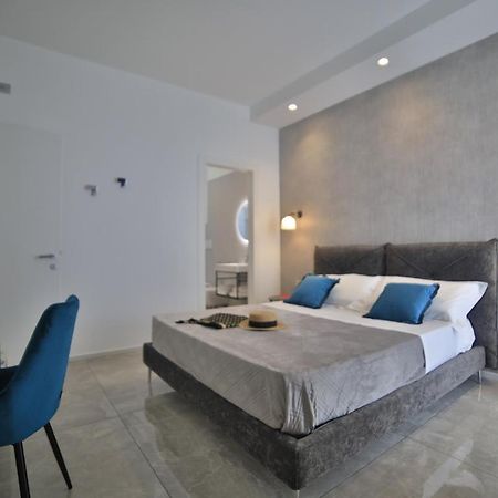 Calaluna Rooms 切萨雷奥港 外观 照片