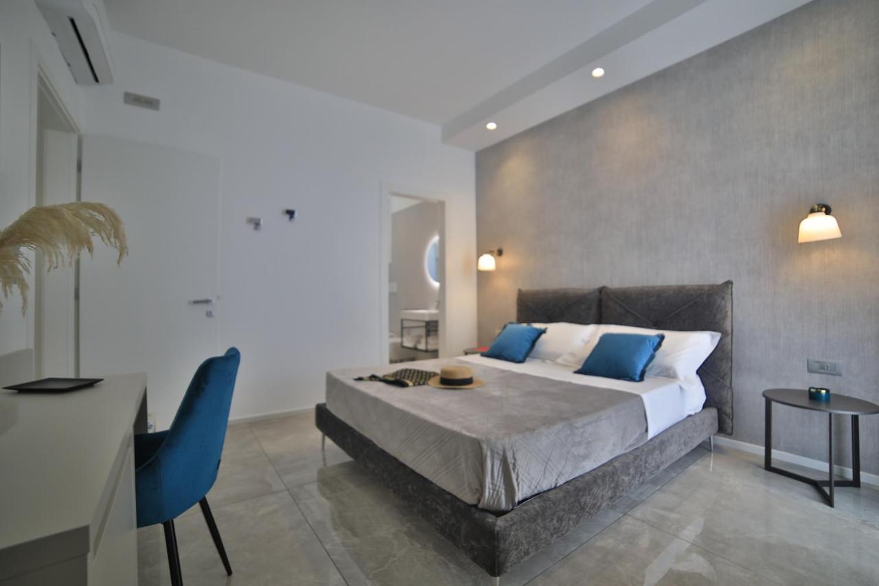 Calaluna Rooms 切萨雷奥港 外观 照片